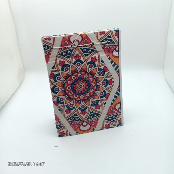 Travel Notebook eco friendly
Materials: blank pages,Recycled handmade paper, beeswax thread, natural paper pigments
hand stitch notebook 12×17 Pattern Mandala